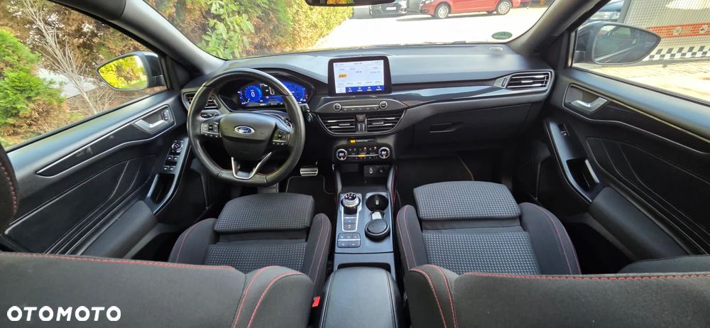 Ford Focus 2.0 EcoBlue ST-Line - 36