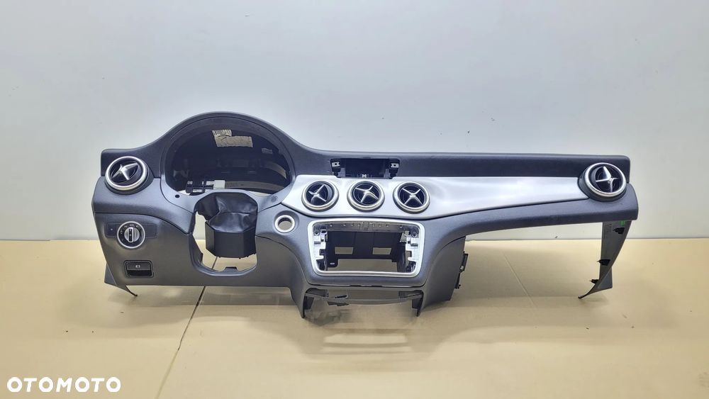 MERCEDES CLA W117 DESKA KONSOLA ORYGINAŁ - 3