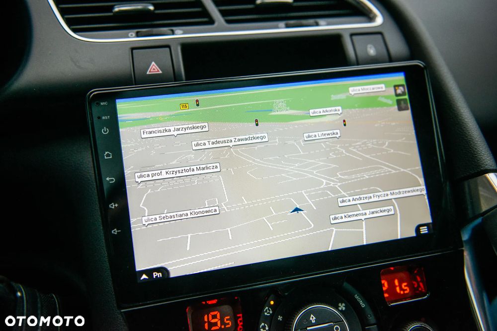 Peugeot 3008 HDi 115 Business-Line - 32