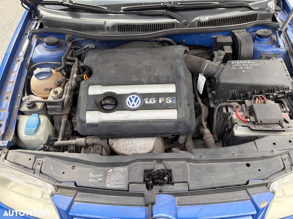 Volkswagen Bora 1.6 FSI Highline - 10