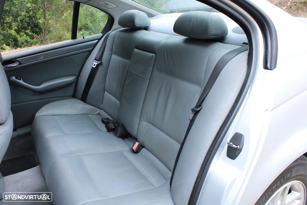 BMW 320 d — fotografia 5