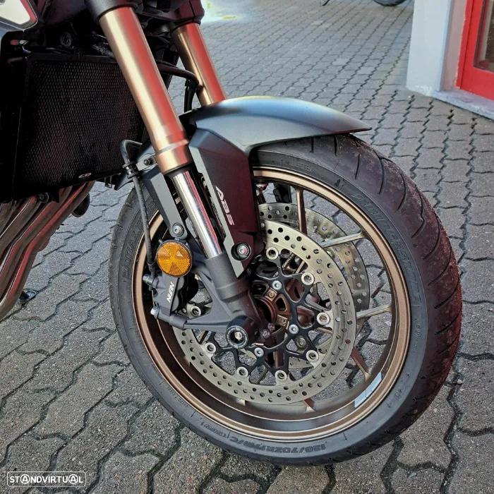 Honda CB 650R 35 KW - 8