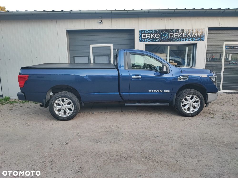 Nissan Titan - 4