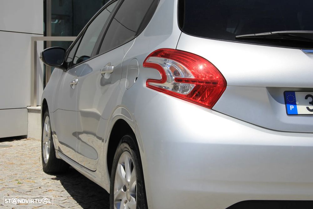 Peugeot 208 1.2 VTi Active - 11