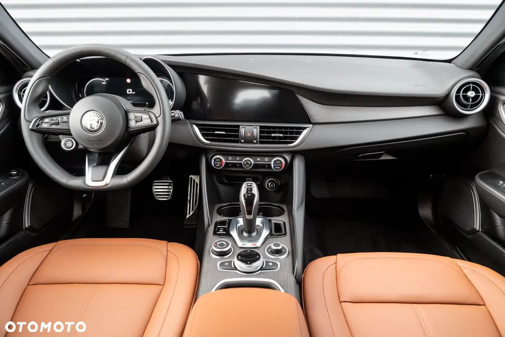 Alfa Romeo Giulia 2.0 Turbo TI Q4 - 33