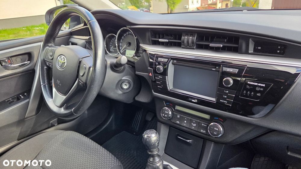 Toyota Corolla 1.6 Premium - 10