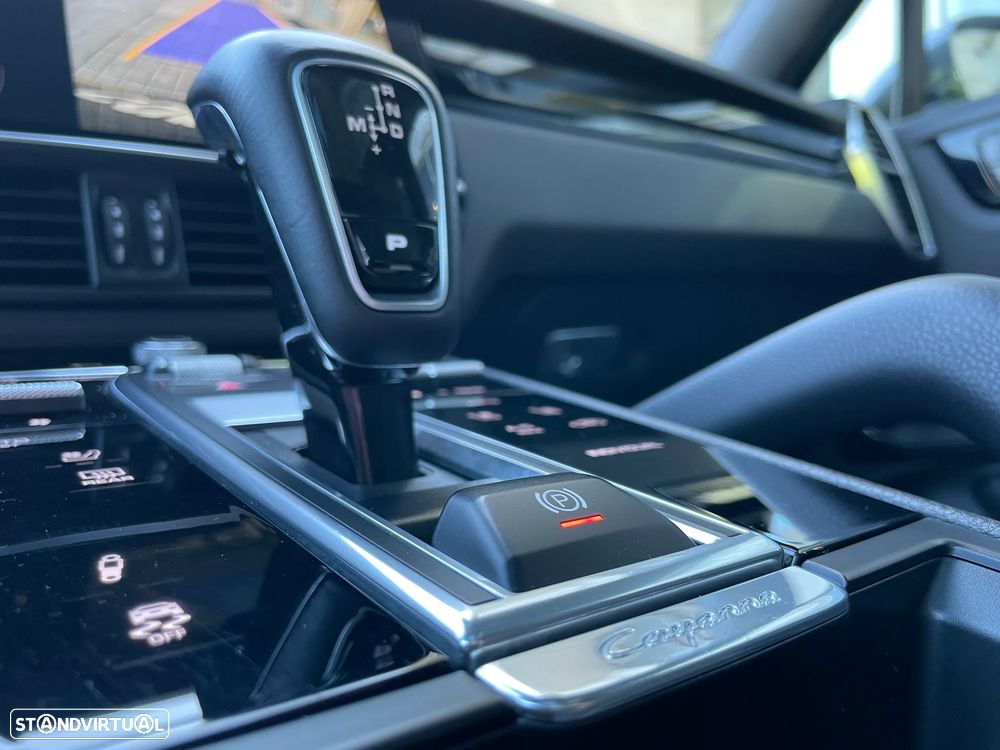 Porsche Cayenne Coupé E-Hybrid - 35