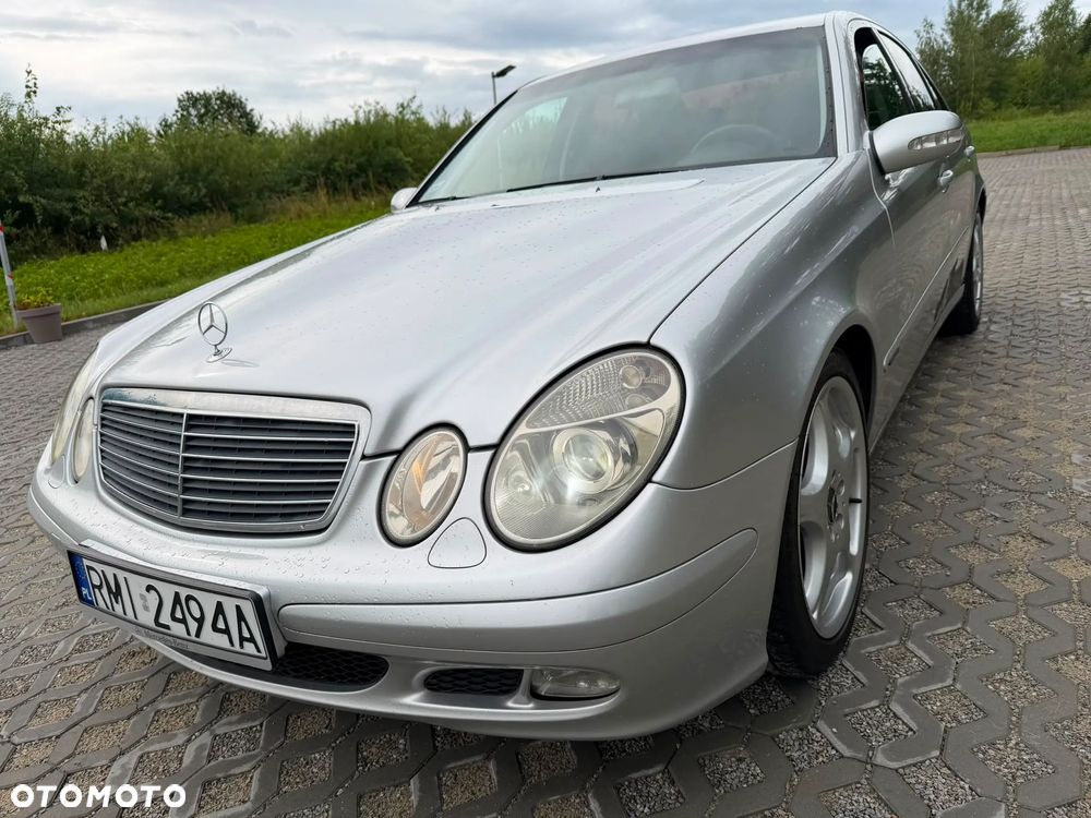 Mercedes-Benz Klasa E 270 CDI Avantgarde - 32