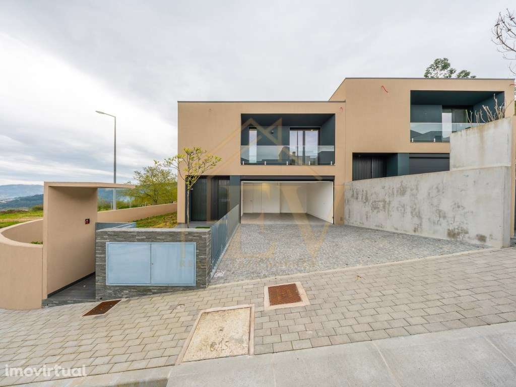 Moradia Póvoa de Lanhoso - Grande imagem: 3/33