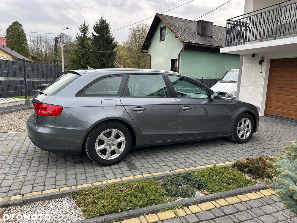 Audi A4 Avant 2.0 TDI DPF Ambition - 12