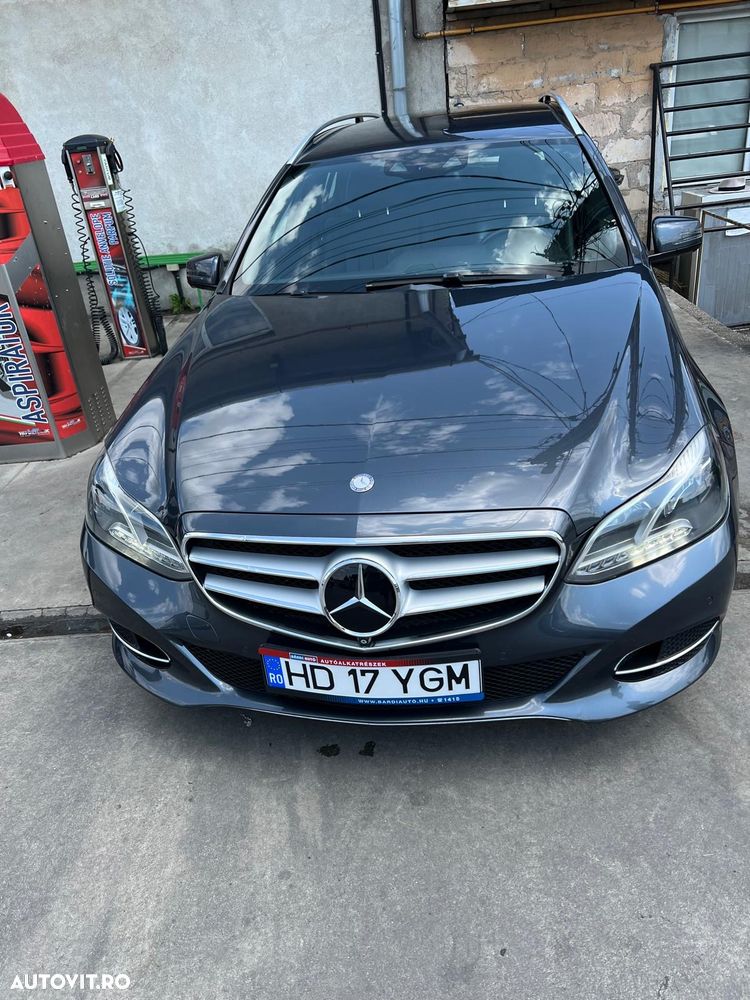 Mercedes-Benz E 300 BlueTEC Aut - 2