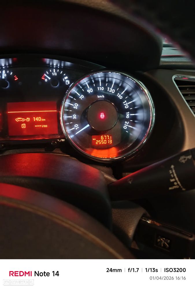 Peugeot 3008 1.6 HDi Sport - 8