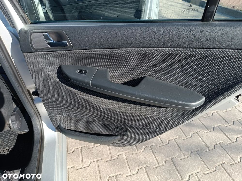 Skoda Fabia 1.4 16V Cool Edition - 25