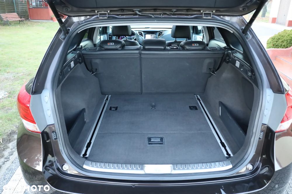 Hyundai i40 Kombi 1.7 CRDi DCT Premium - 22