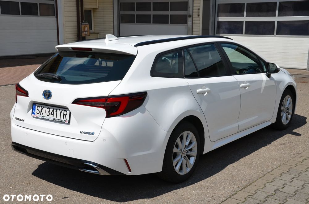 Toyota Corolla 1.8 Hybrid Executive - 3