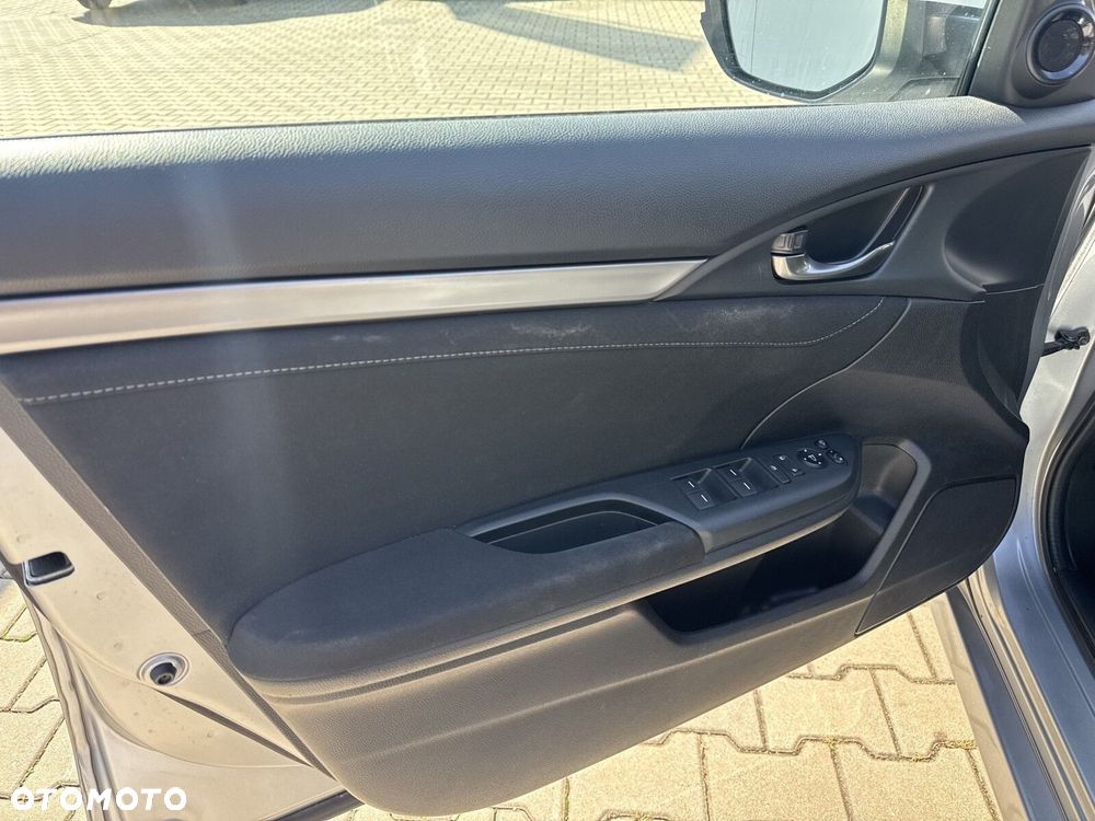 Honda Civic 1.0 T Elegance (Navi) - 24