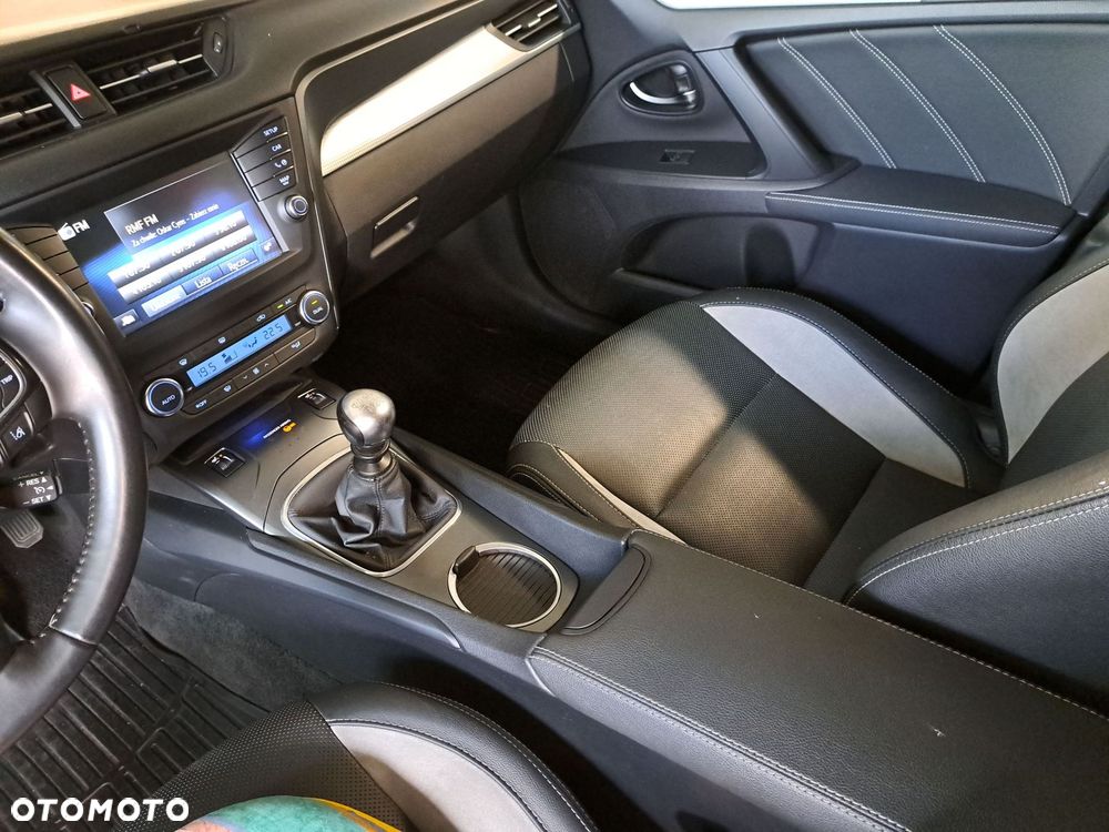 Toyota Avensis - 29