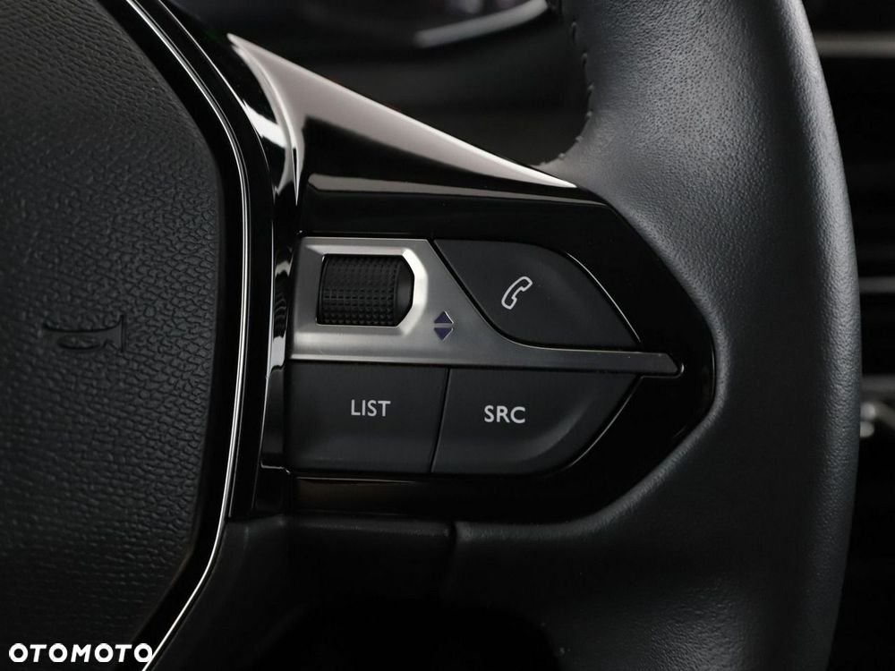 Peugeot 2008 Benzin 100 Allure - 31