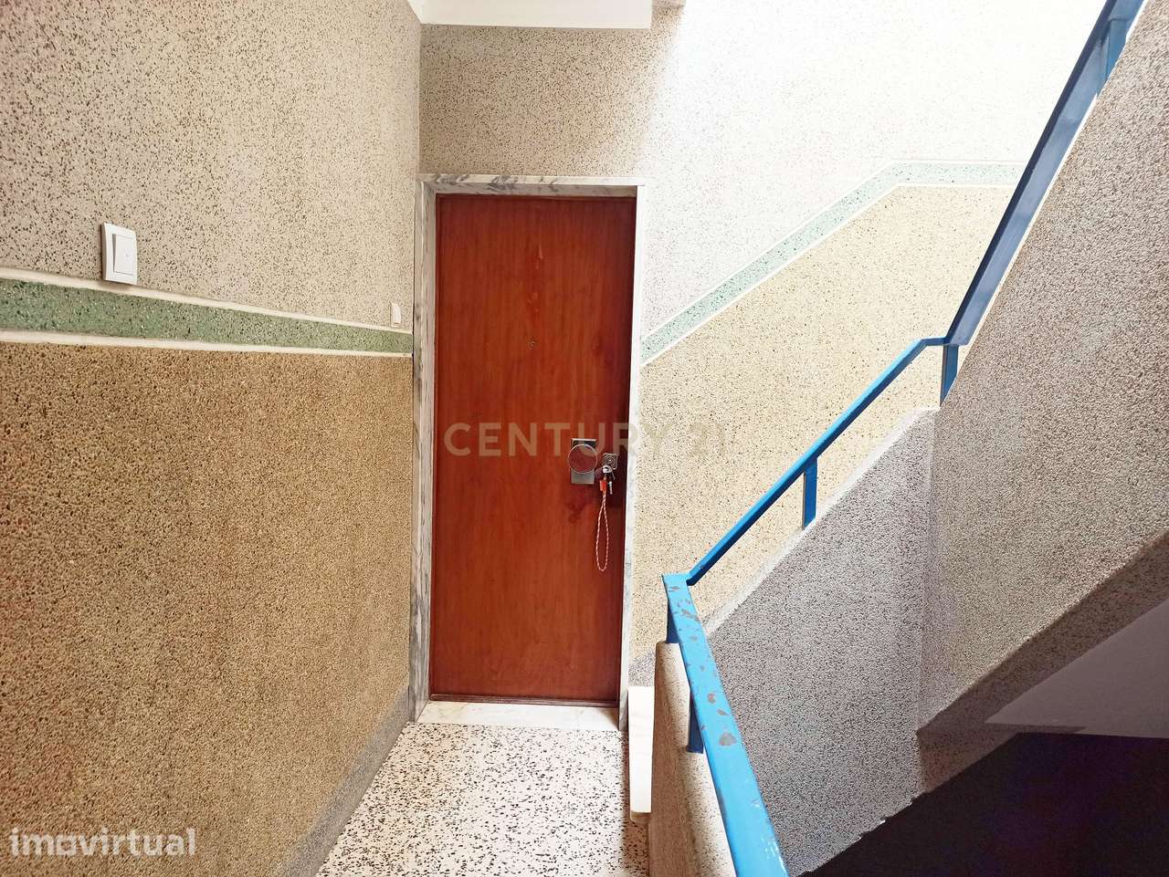 T2 renovado, no bairro das Amoreiras em Setúbal - Grande imagem: 5/24