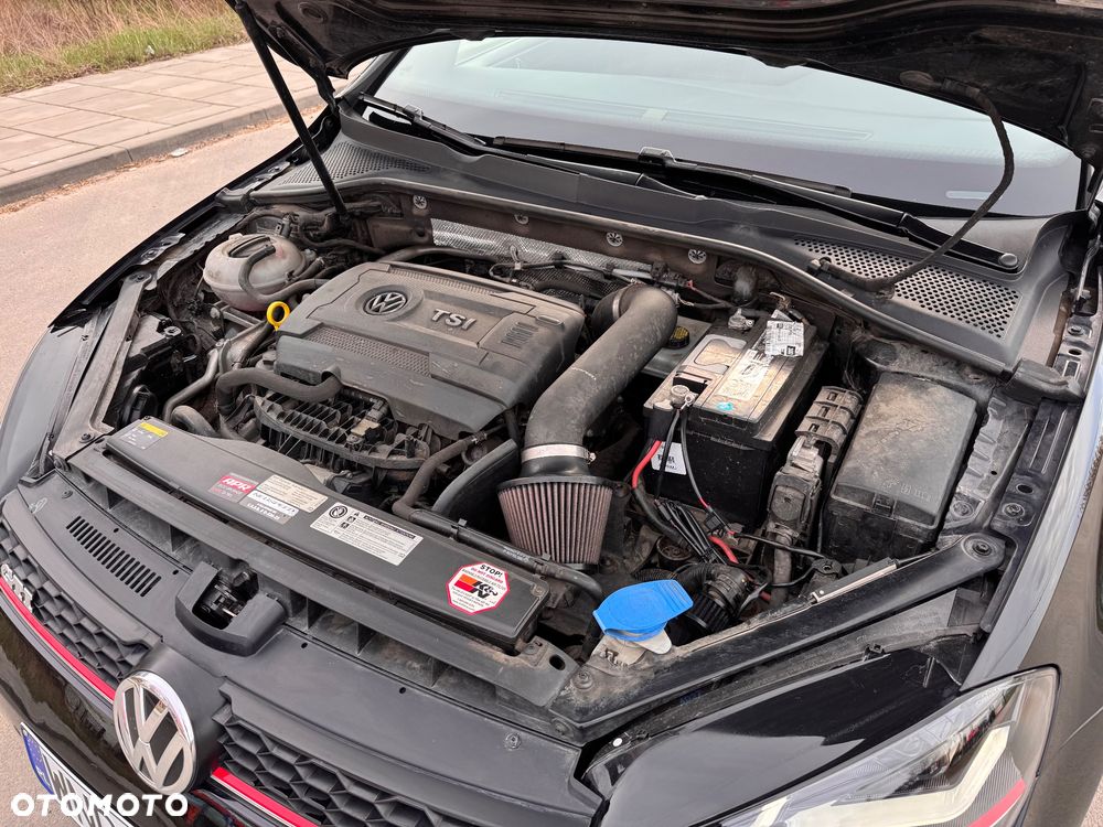 Volkswagen Golf GTI (BlueMotion Technology) DSG Performance - 23