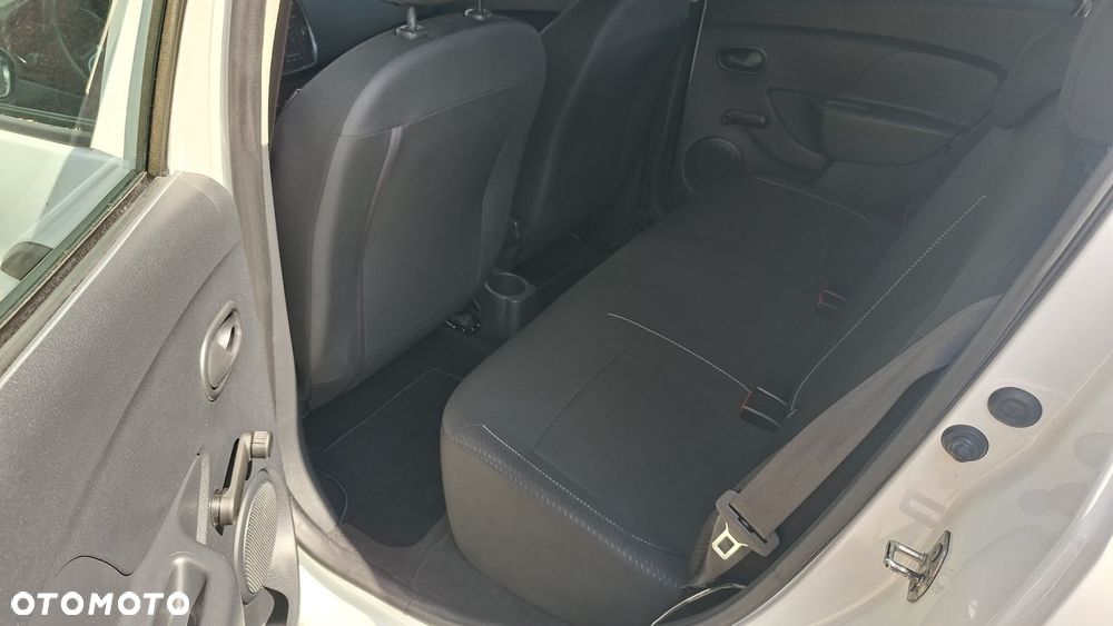 Dacia Sandero SCe 75 Essential - 9