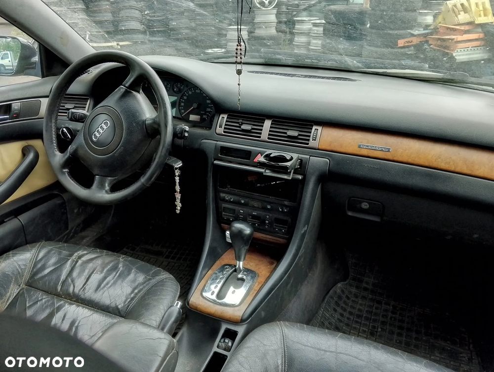 Audi A6 C5 Przed Lift QUATTRO (97-01r.) 2.8 B 193KM. Silnik ACK Skrzynia DEX lakier LZ9U / W9.Cały na części. GWARANCJA !!! Przód Tył Zestaw Komplet Drzwi Klapa Zderzak Błotnik Maska Grill Atrapa Szyba Pas Lampa Lusterko Boczki Fotel Kanapa Kokpit Deska Rozdzielcza Przełącznik Włącznik Sterownik Przewody Wiązka Instalacja Moduł Komputer Czujnik Listwa Pompa Alternator Wtryski Głowica Rozrusznik Kompresor Sprzęgło Dwumas Silnik Skrzynia ABS Klimatyzacji Paliwa Wspomagania Kolektor Turbina Przepustnica Zawór Chłodnica Koło Hak Belka Sanki Zawieszenie Mcpherson Półoś Amortyzator Wydech Tłumik Zacisk Most - 7