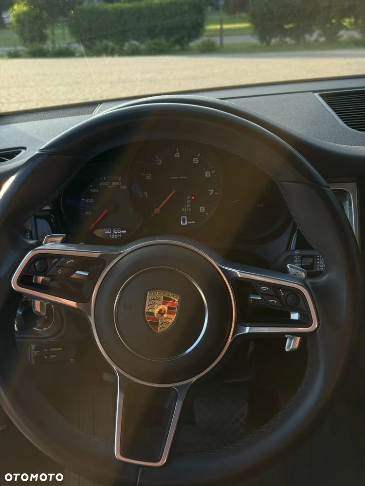 Porsche Macan Standard - 8