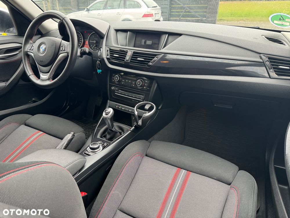 BMW X1 sDrive18d Sport Line - 8