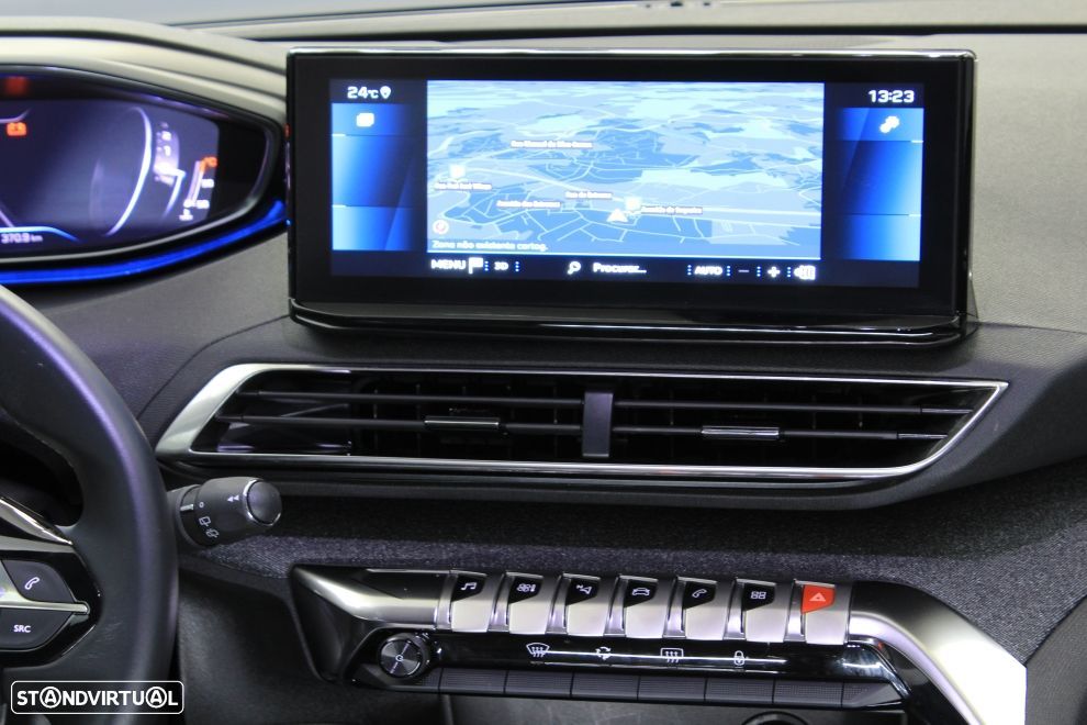 Peugeot 5008 1.2 PureTech Allure Pack - 18