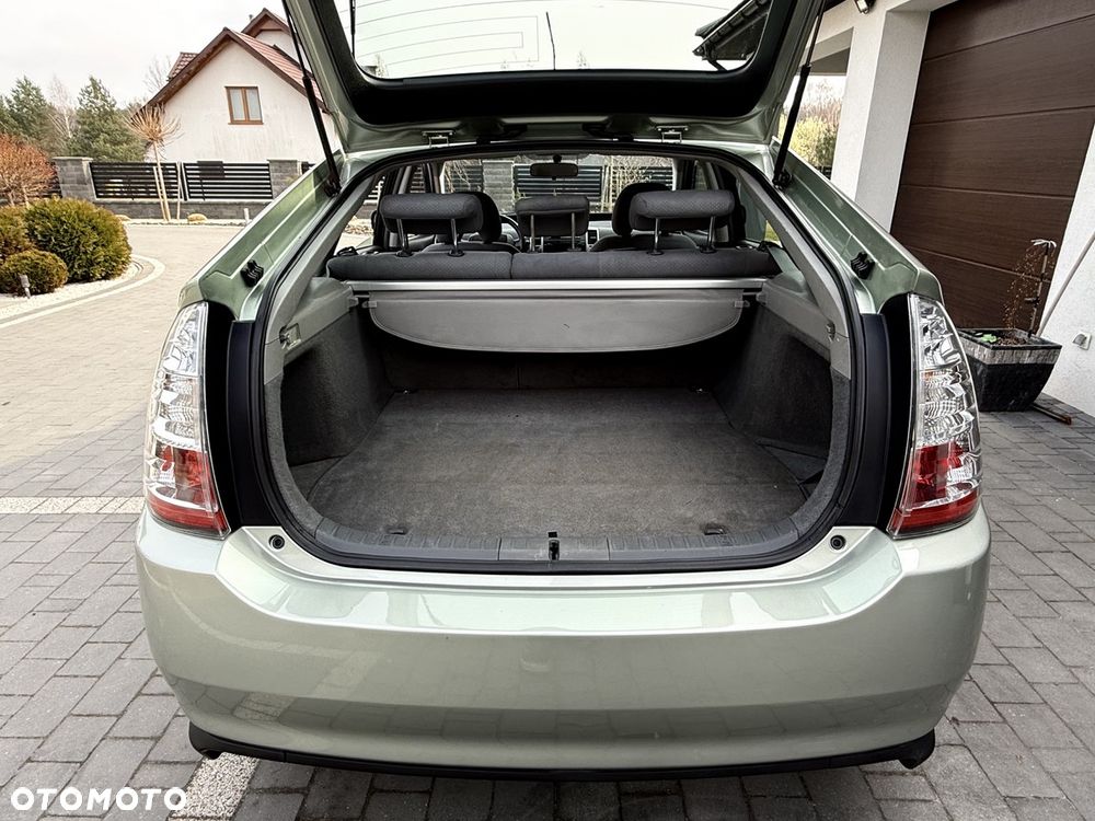 Toyota Prius 1.5 VVT-i Sol - 36