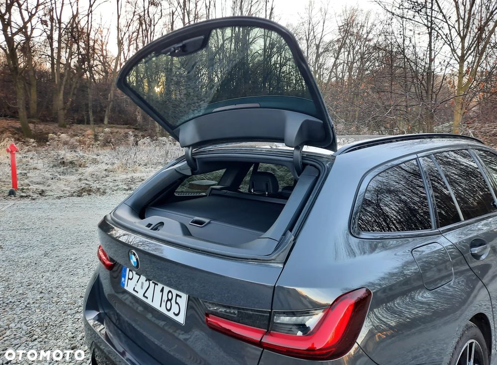 BMW Seria 3 320d xDrive M Sport Sport - 14