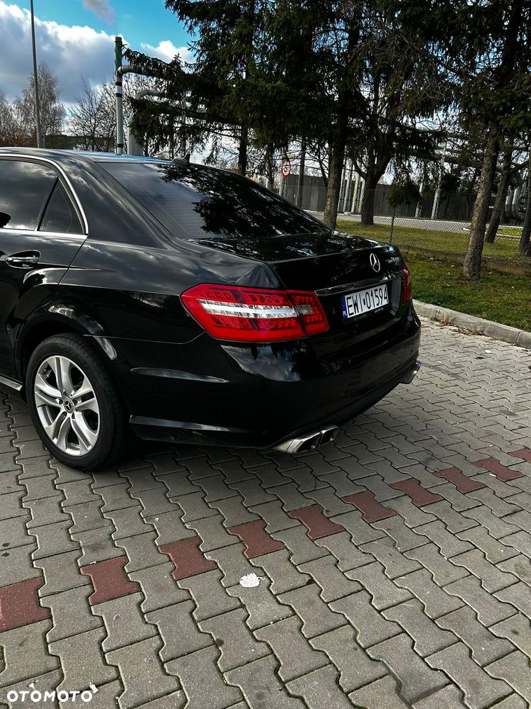 Mercedes-Benz Klasa E 300 CDI BlueEff Avantgarde - 4