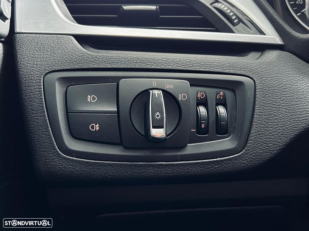 BMW X1 16 d sDrive Advantage - 21