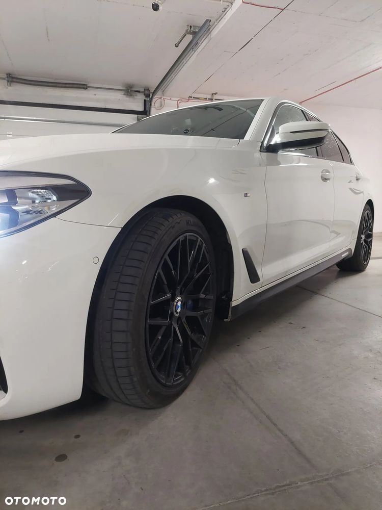 BMW Seria 5 530d xDrive - 4