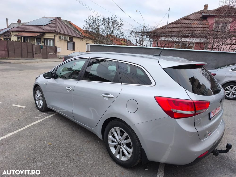 Kia Ceed 1.6 CRDi 136 ISG SW Platinum Edition - 7