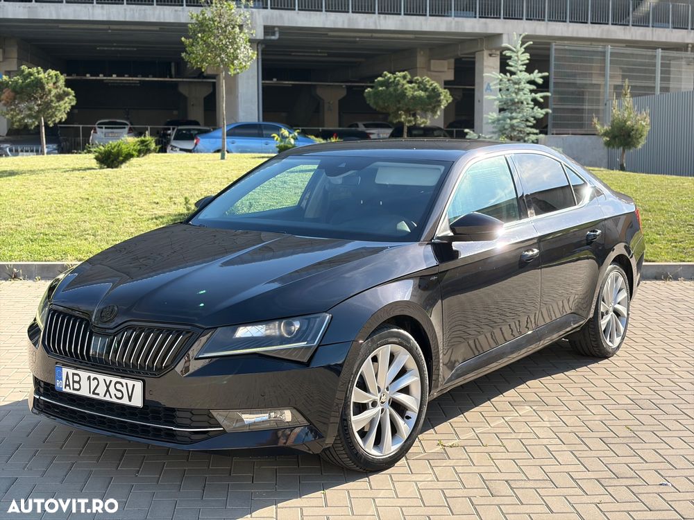 Skoda Superb 2.0 TDI DSG Ambition - 1