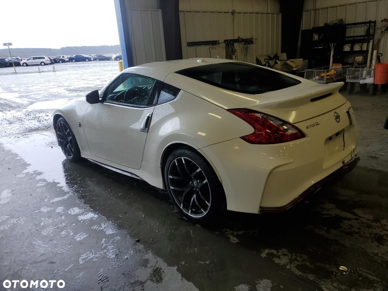 Nissan 370 Z - 2