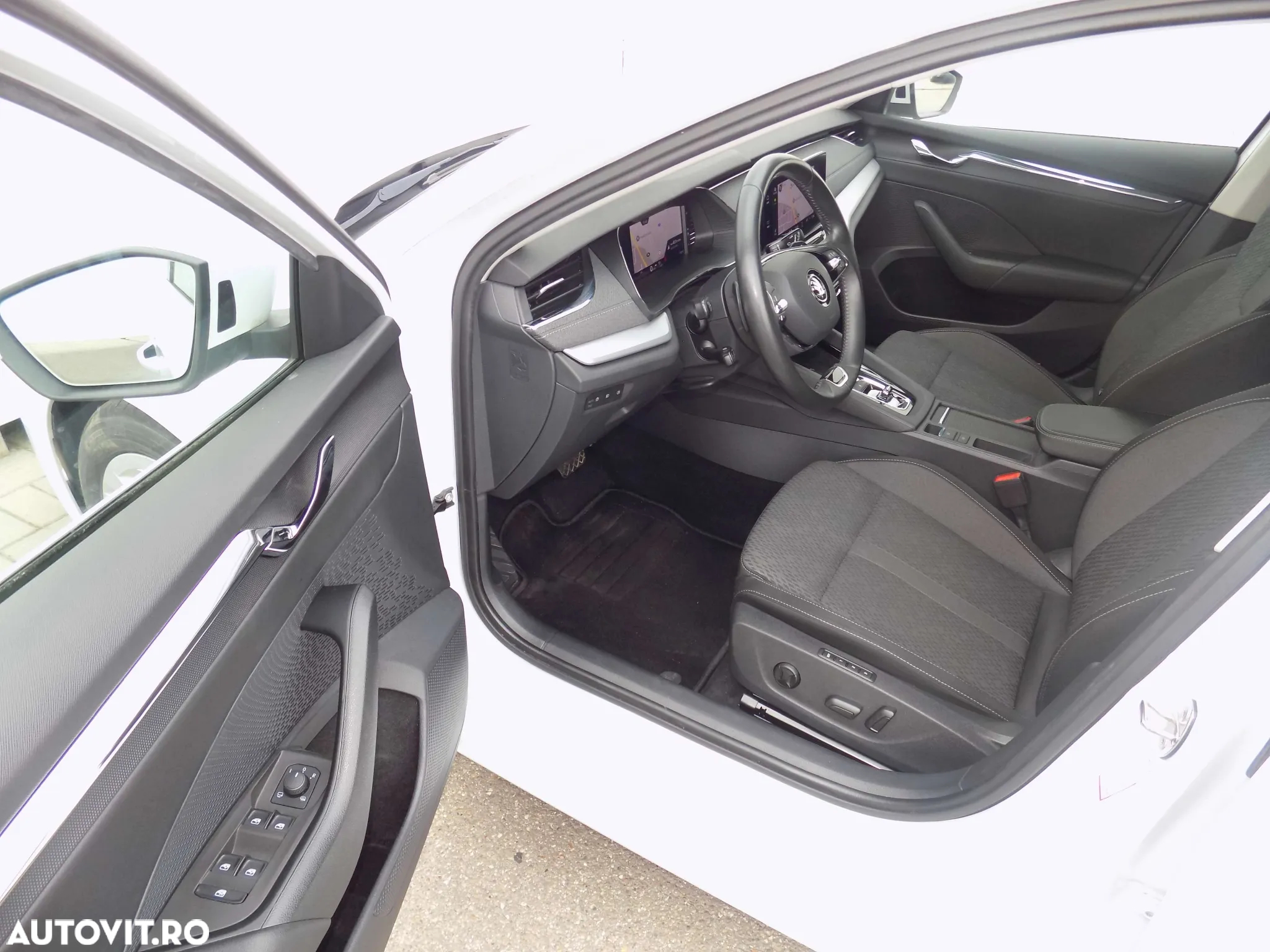 Skoda Octavia 2.0 TDI DSG Style - 11