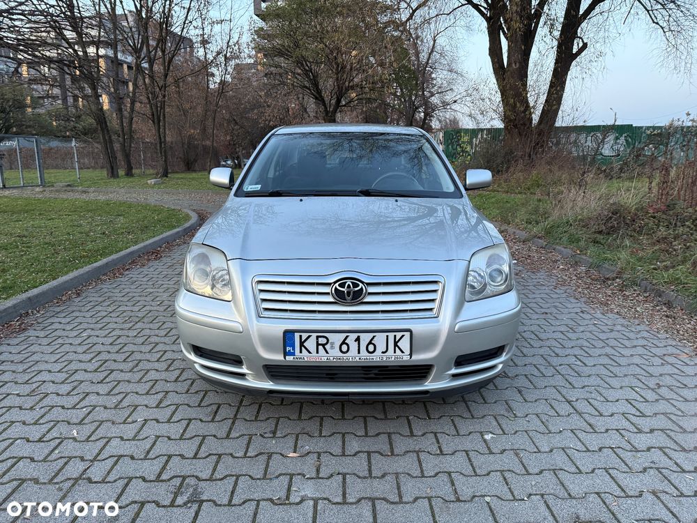 Toyota Avensis 1.8 VVT-i Luna - 3