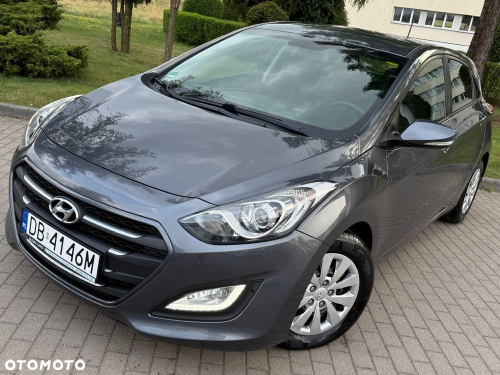 Hyundai i30 blue 1.6 CRDi Passion - 14