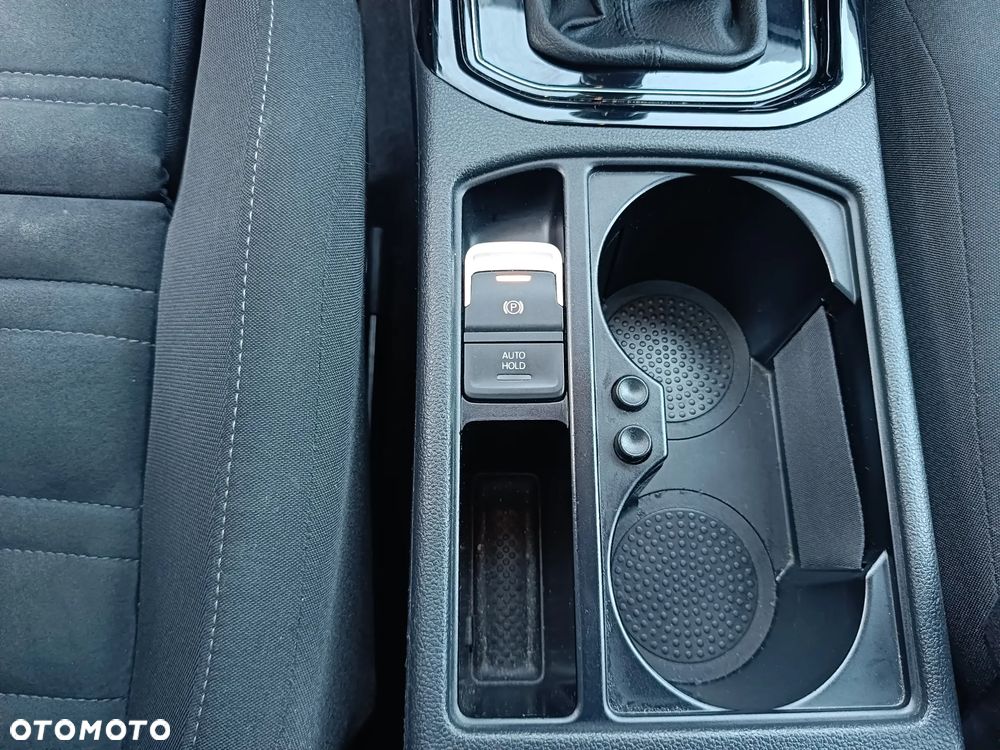 Volkswagen Touran 1.4 TSI BMT Highline - 23