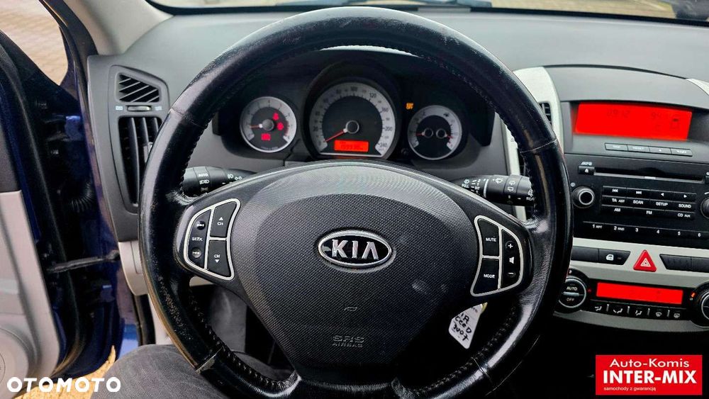 Kia Ceed - 24