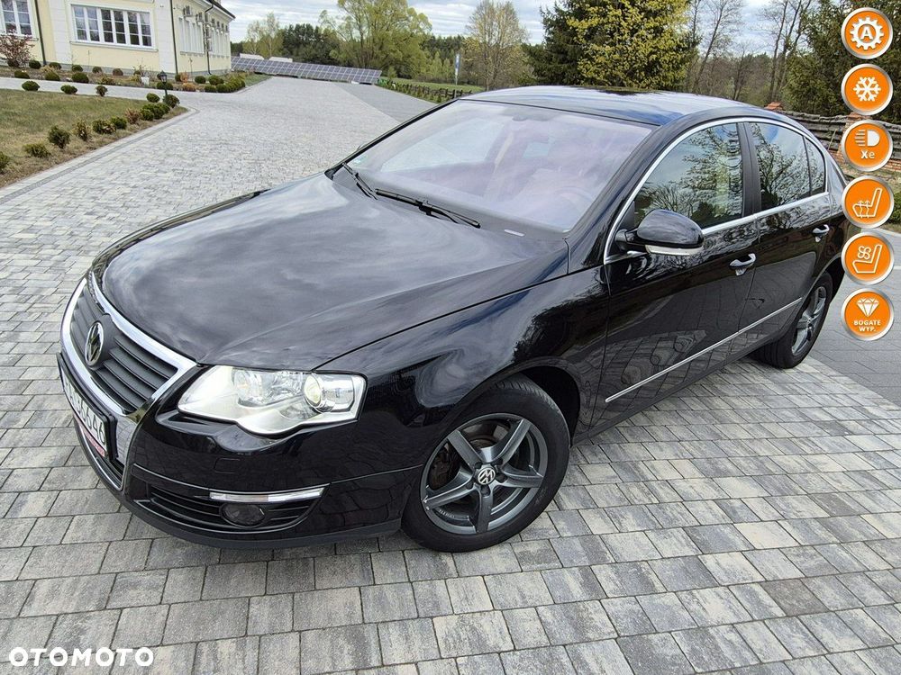 Volkswagen Passat - 1