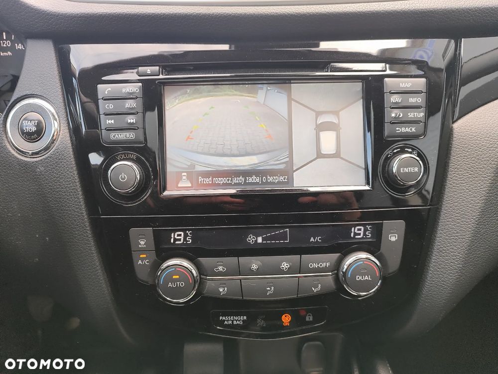Nissan Qashqai 1.2 DIG-T N-Connecta EU6 - 11