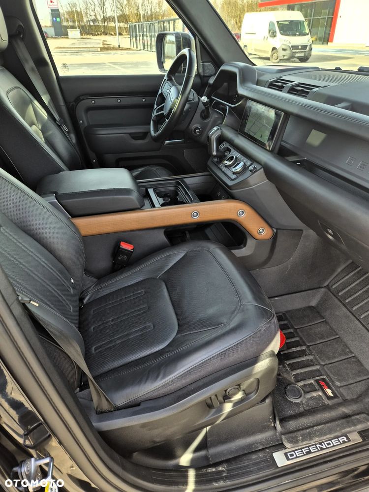 Land Rover Defender 3.0 P400 mHEV X - 11