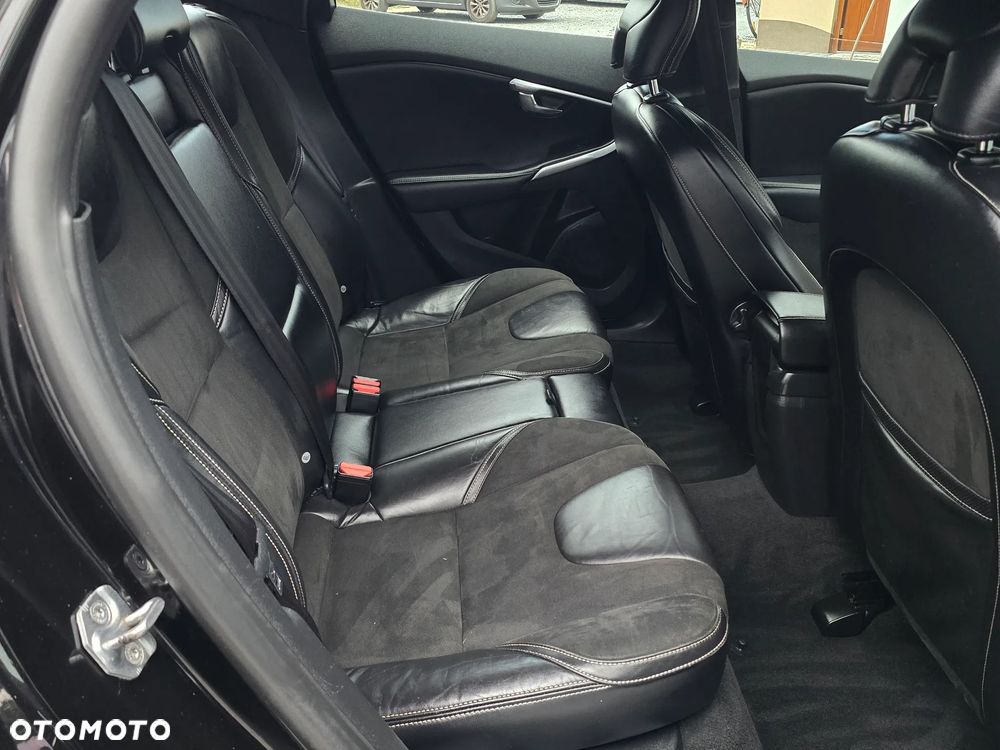 Volvo V40 D2 RDesign - 22