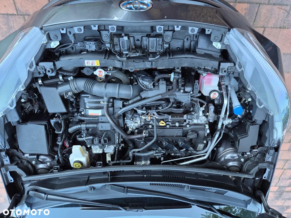 Toyota Yaris Hybrid 100 Dynamic EU6 - 36