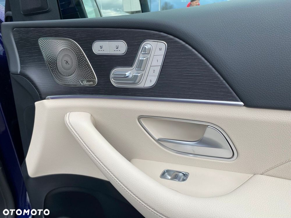 Mercedes-Benz GLE - 23