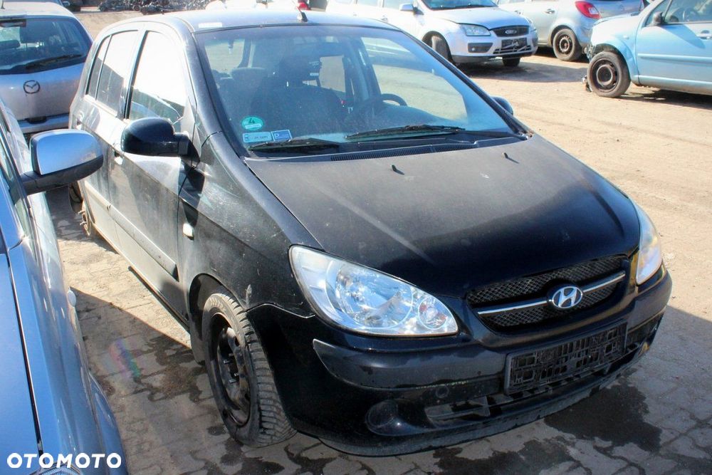 Hyundai Getz 2008 1.4i G4EE HB5D (MASKA, ZDERZAK, LAMPA, BŁOTNIK, DRZWI, SZYBA, FOTEL) - 2