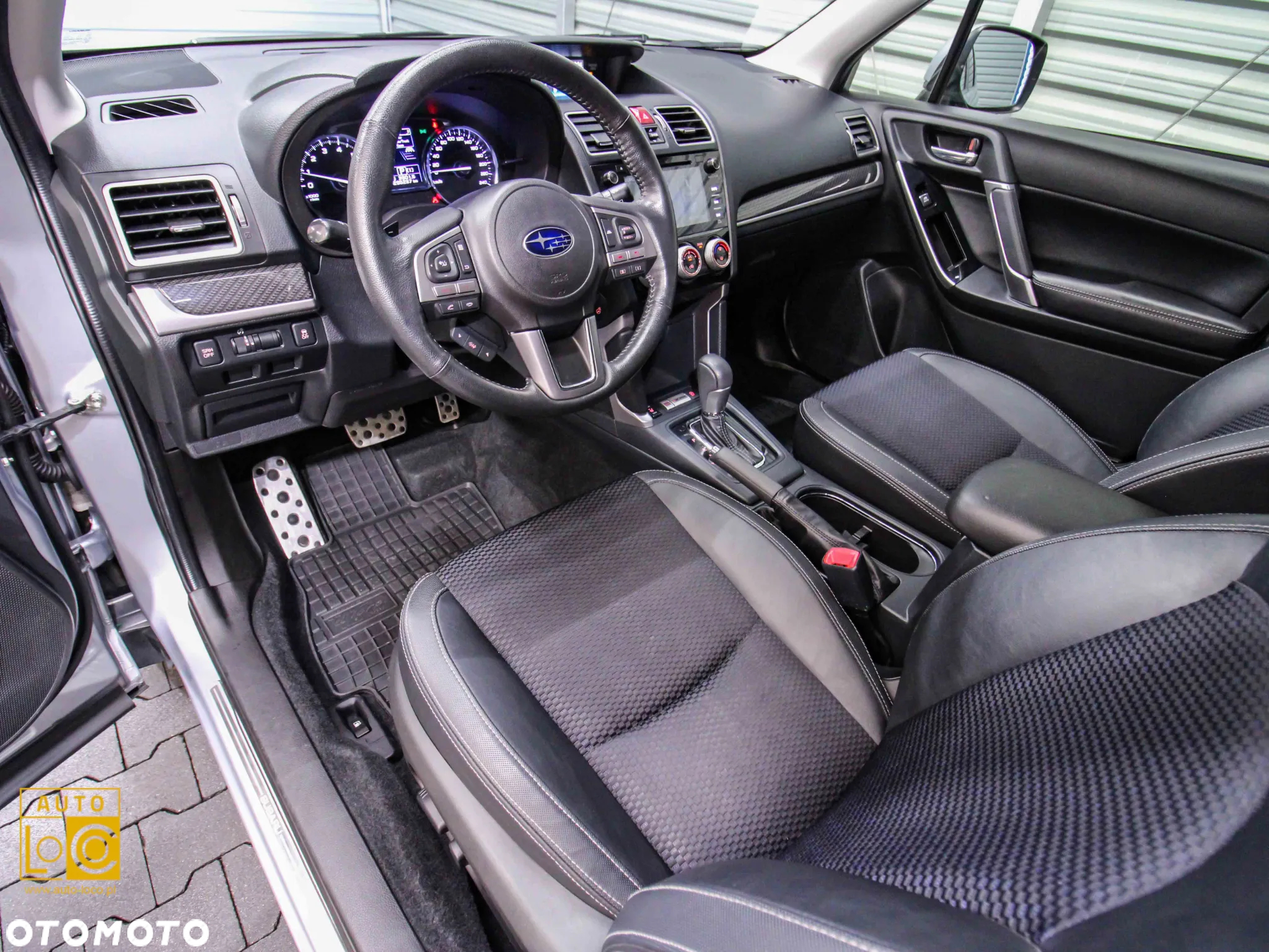 Subaru Forester 2.0 i Exclusive Lineartronic - 17